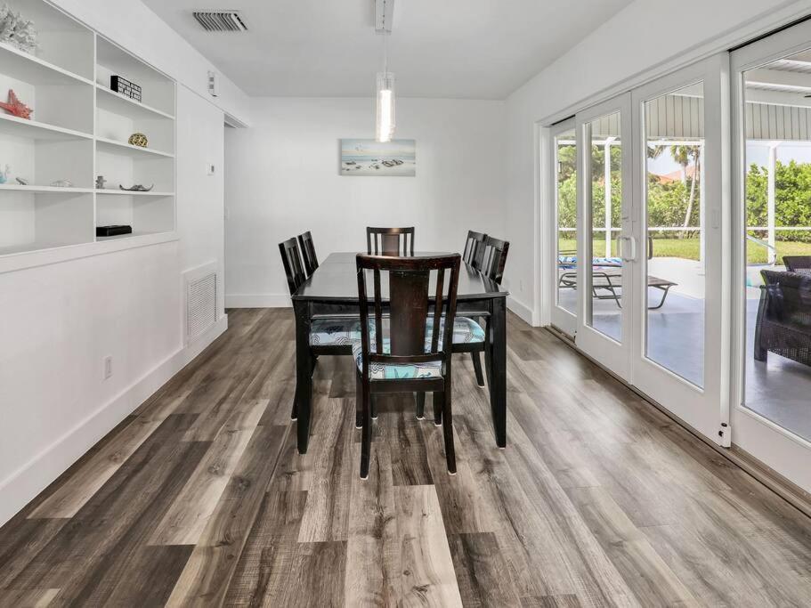 Elevated 1152 - Serene Family Friendly 4 Bed Pool Home 마르코 아일랜드 외부 사진