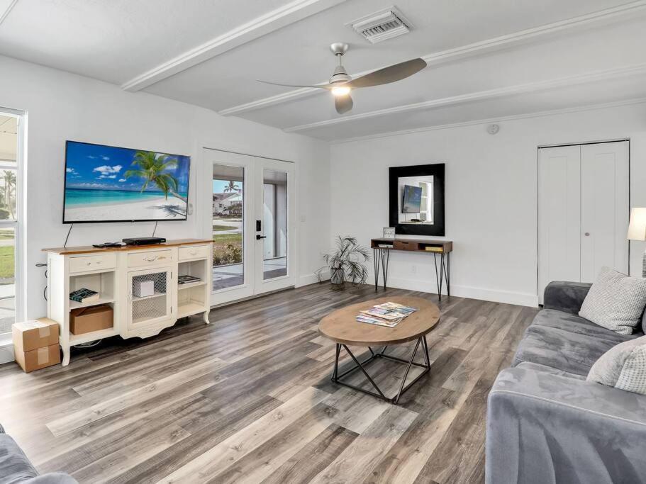 Elevated 1152 - Serene Family Friendly 4 Bed Pool Home 마르코 아일랜드 외부 사진